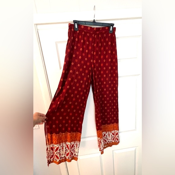 Flowy Patterned Boho Pant - Picture 2 of 5